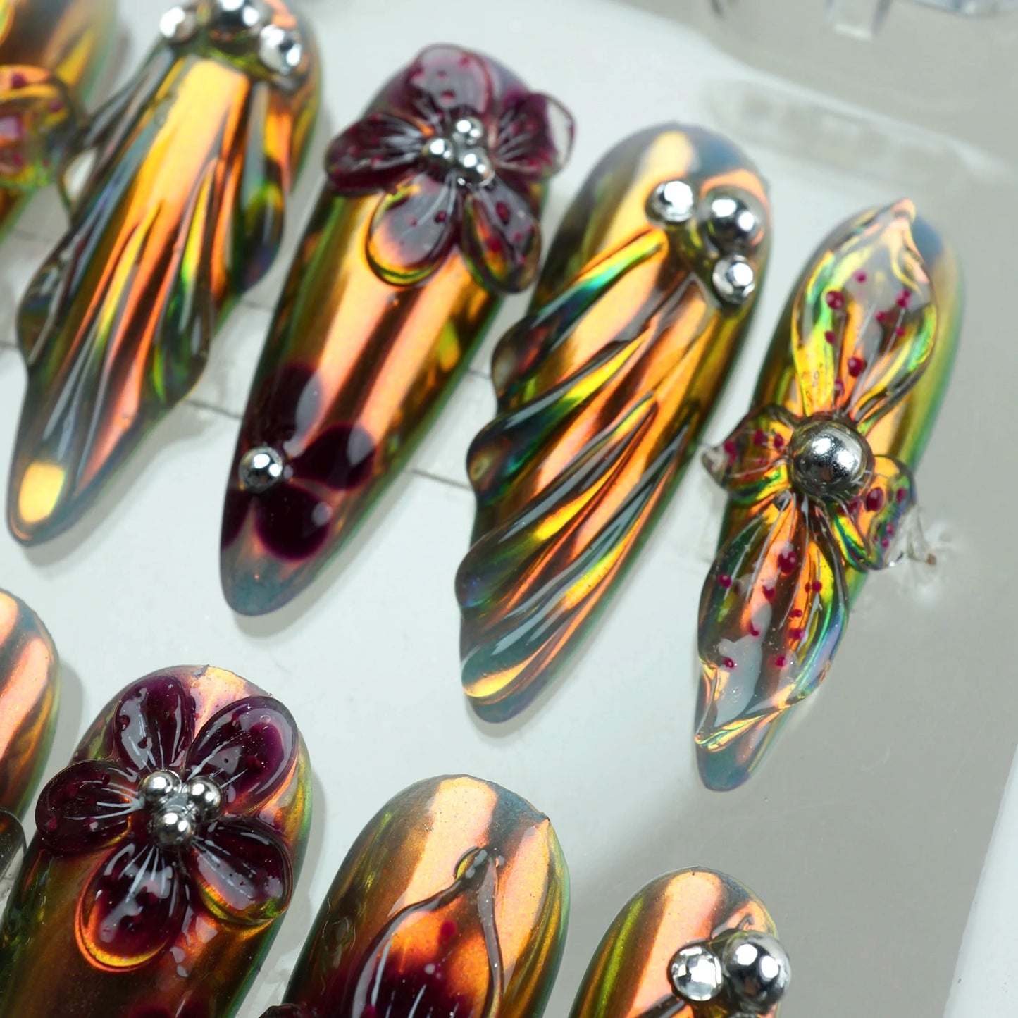 Velvet Amber - Donailsart