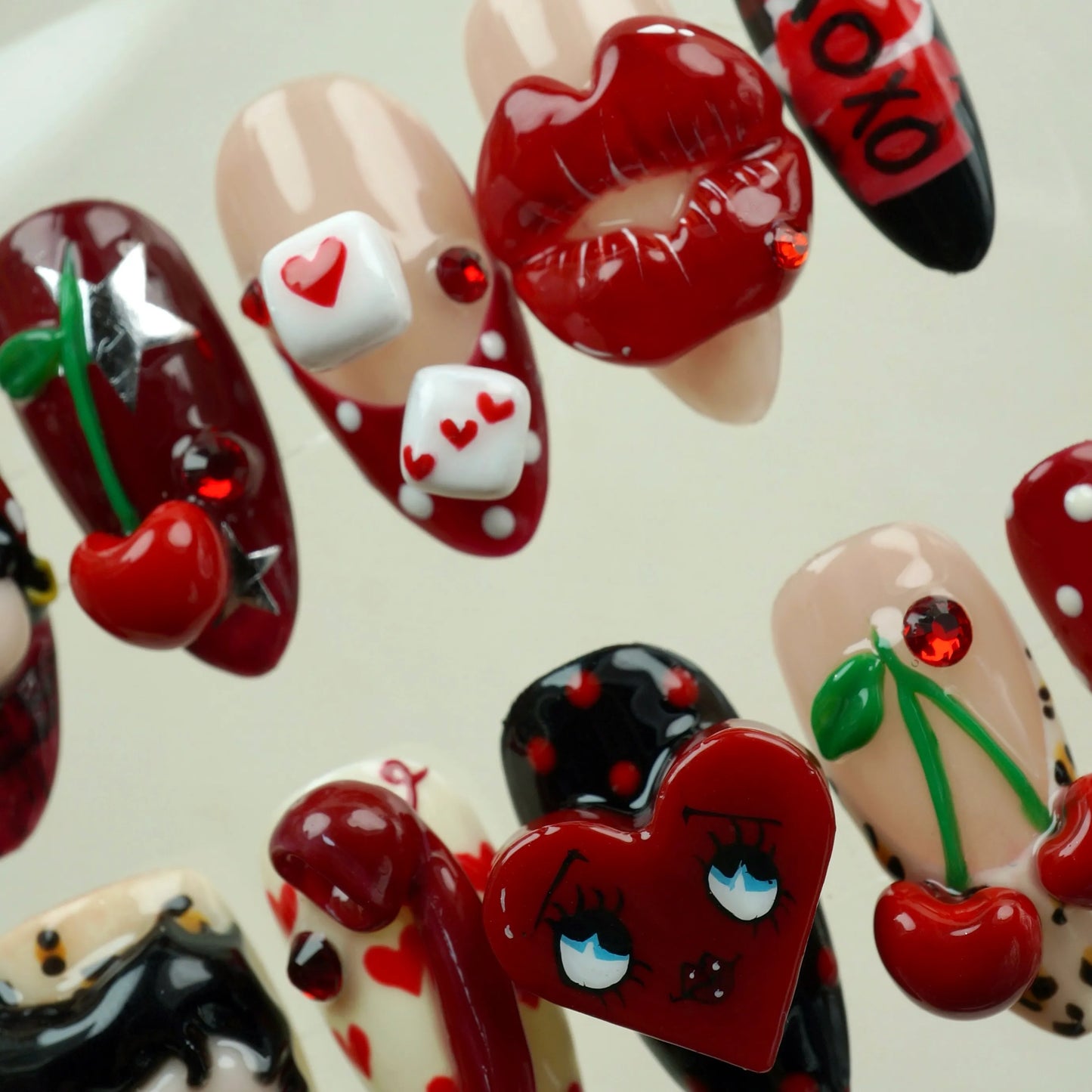 Betty Boop (1 set only)