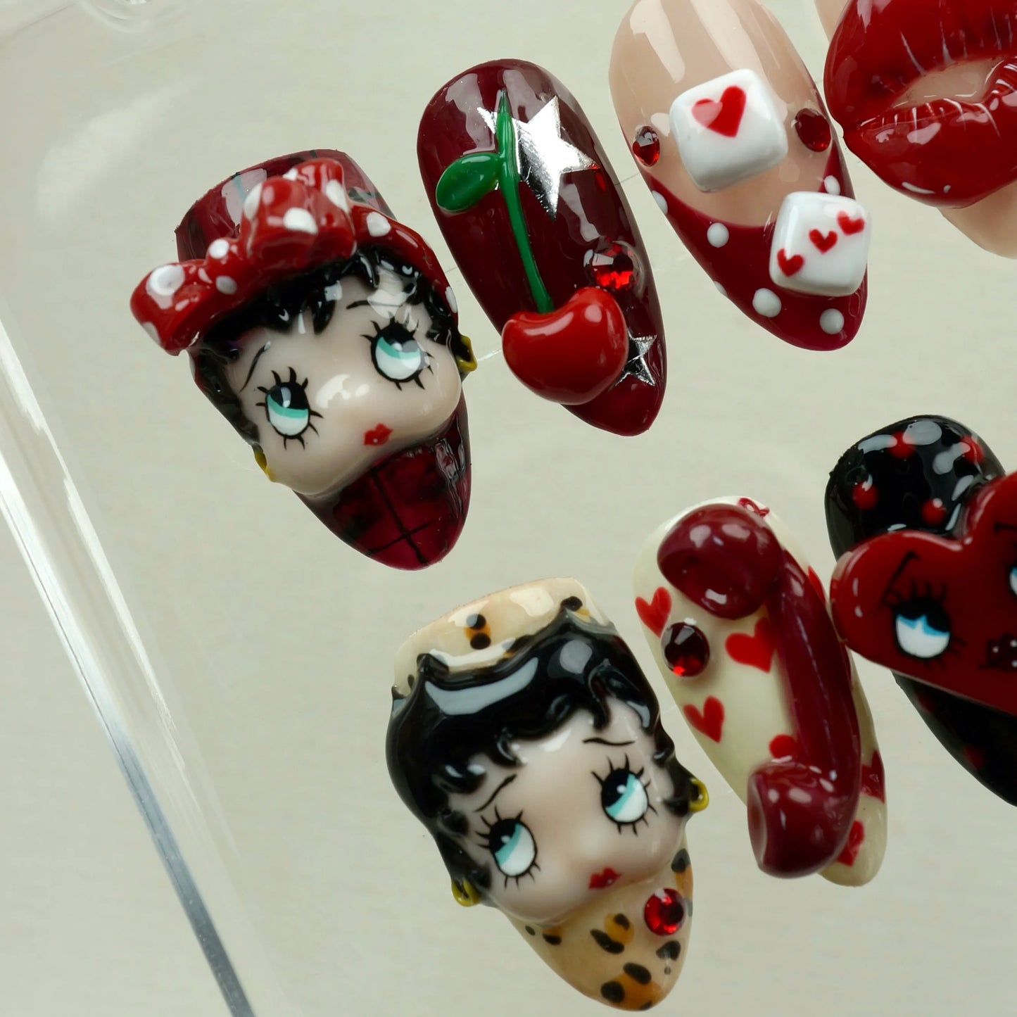 Betty Boop (1 set only)