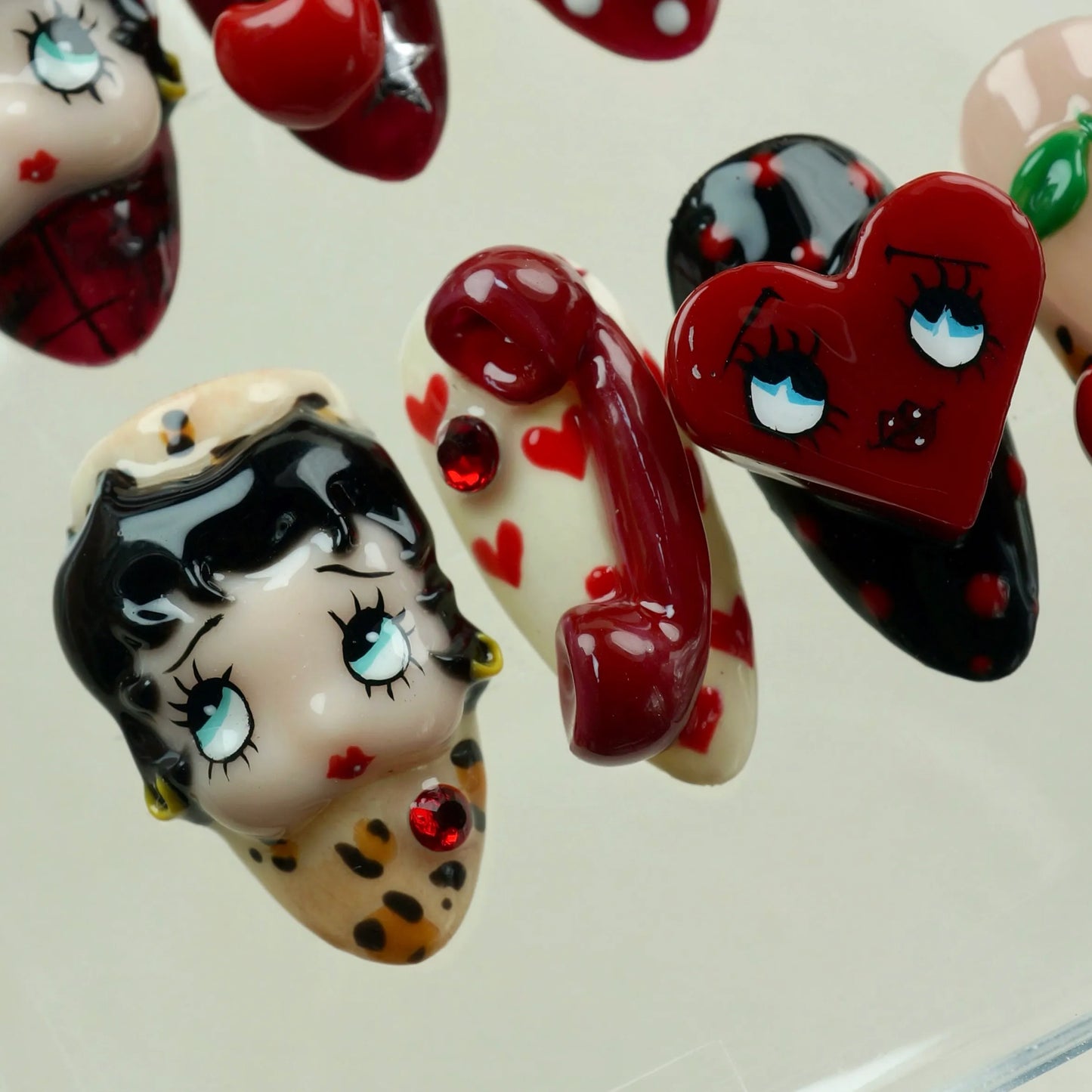 Betty Boop (1 set only)