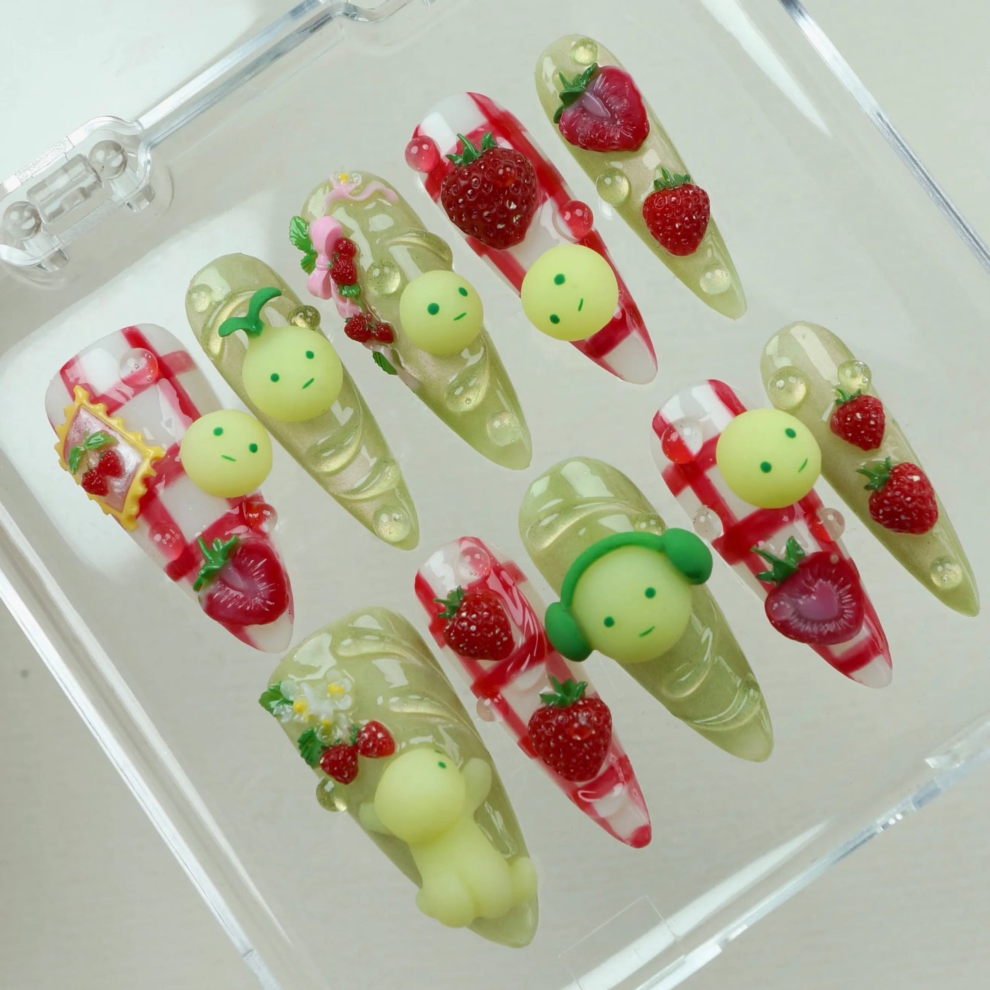 Strawberry Smiski - Glow in the dark