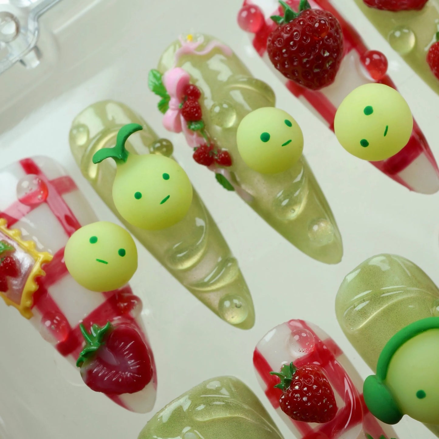 Strawberry Smiski - Glow in the dark