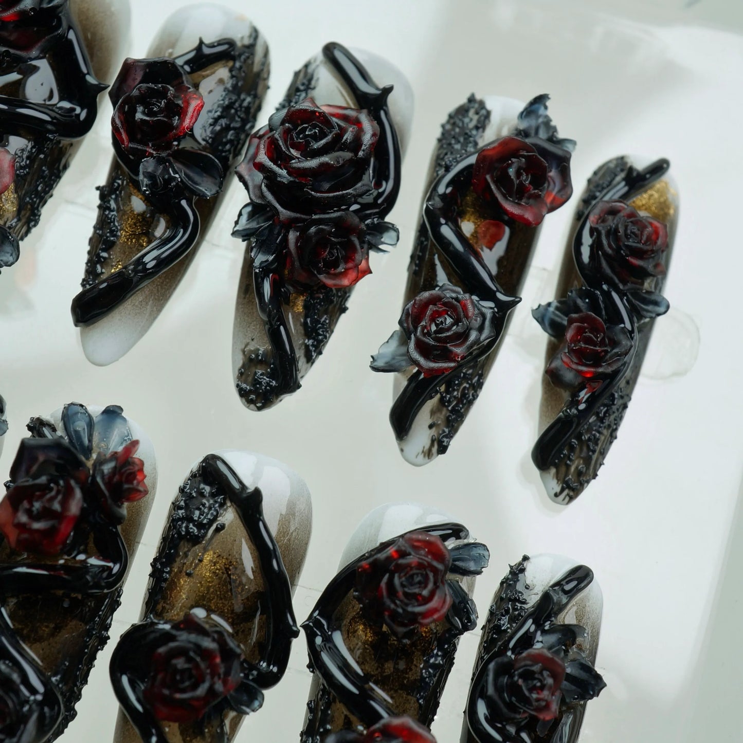 Crimson Thorns - Donailsart