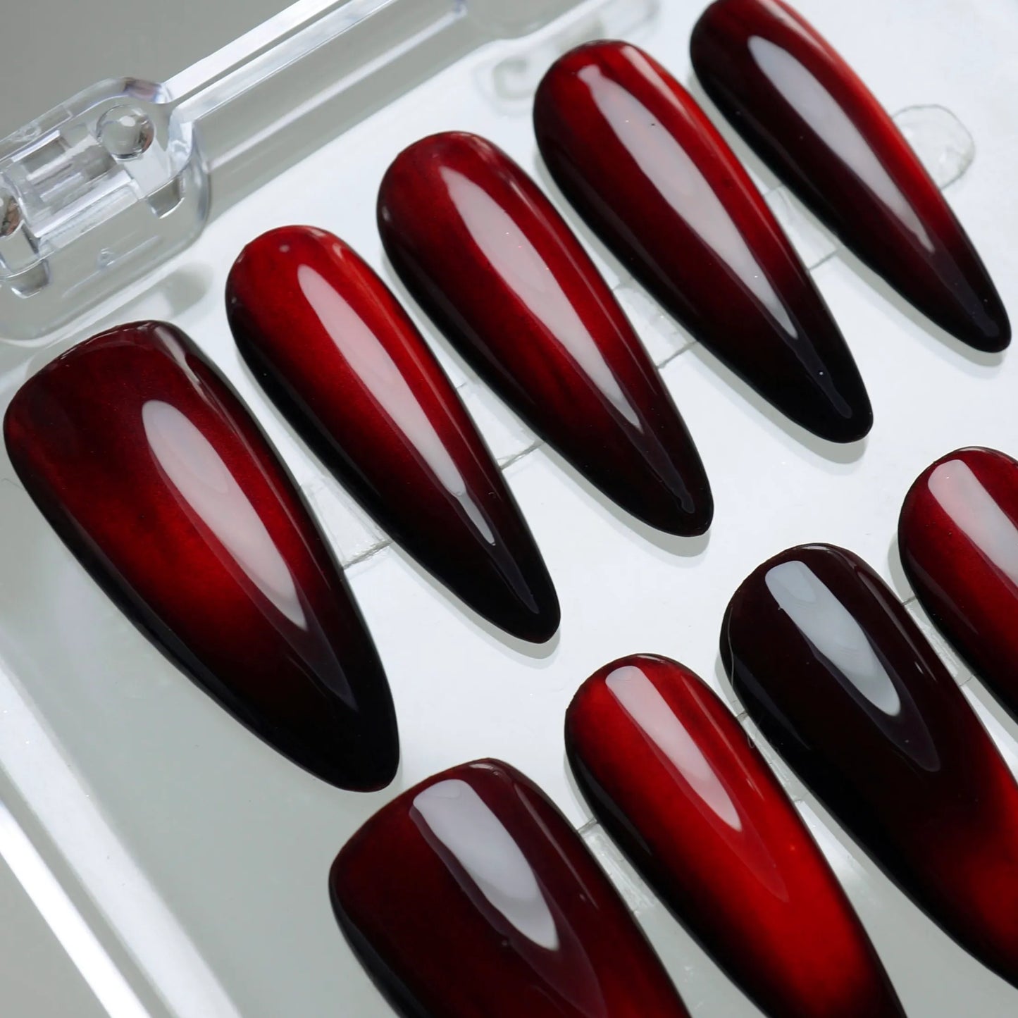 AT0-R | Vampire Kiss