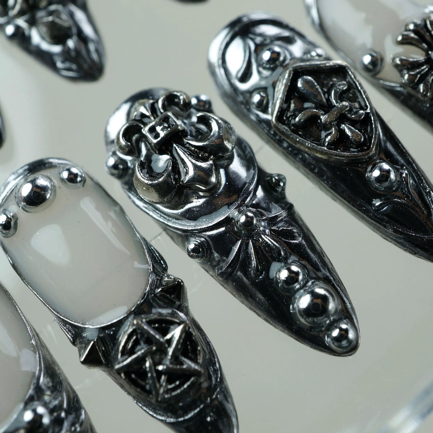 Chrome Heart