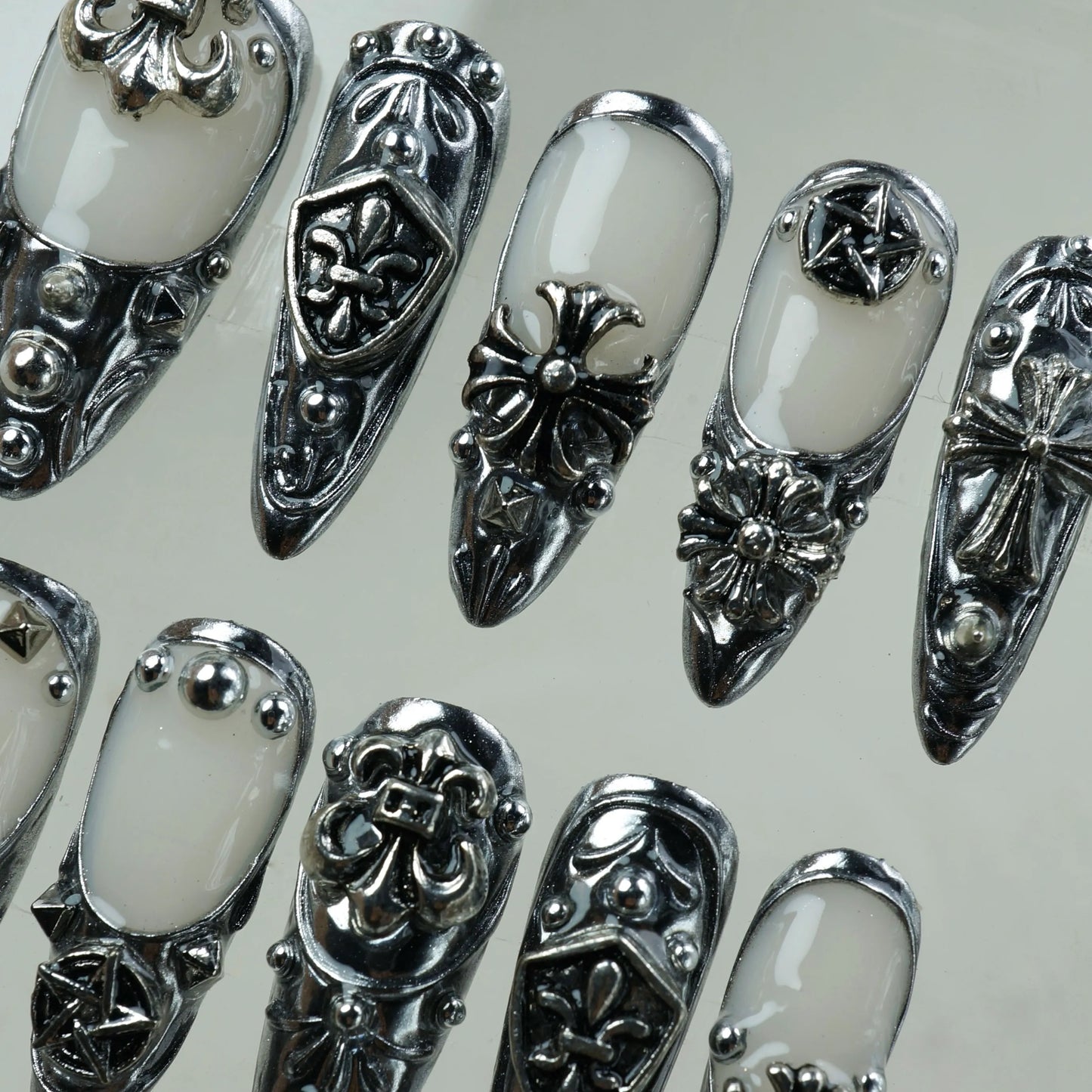 Chrome Heart