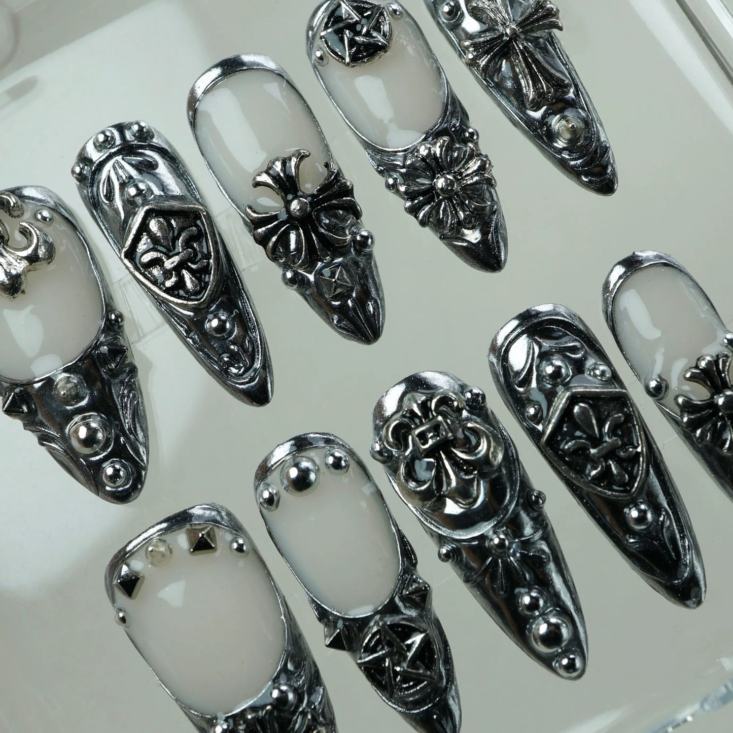 Chrome Heart