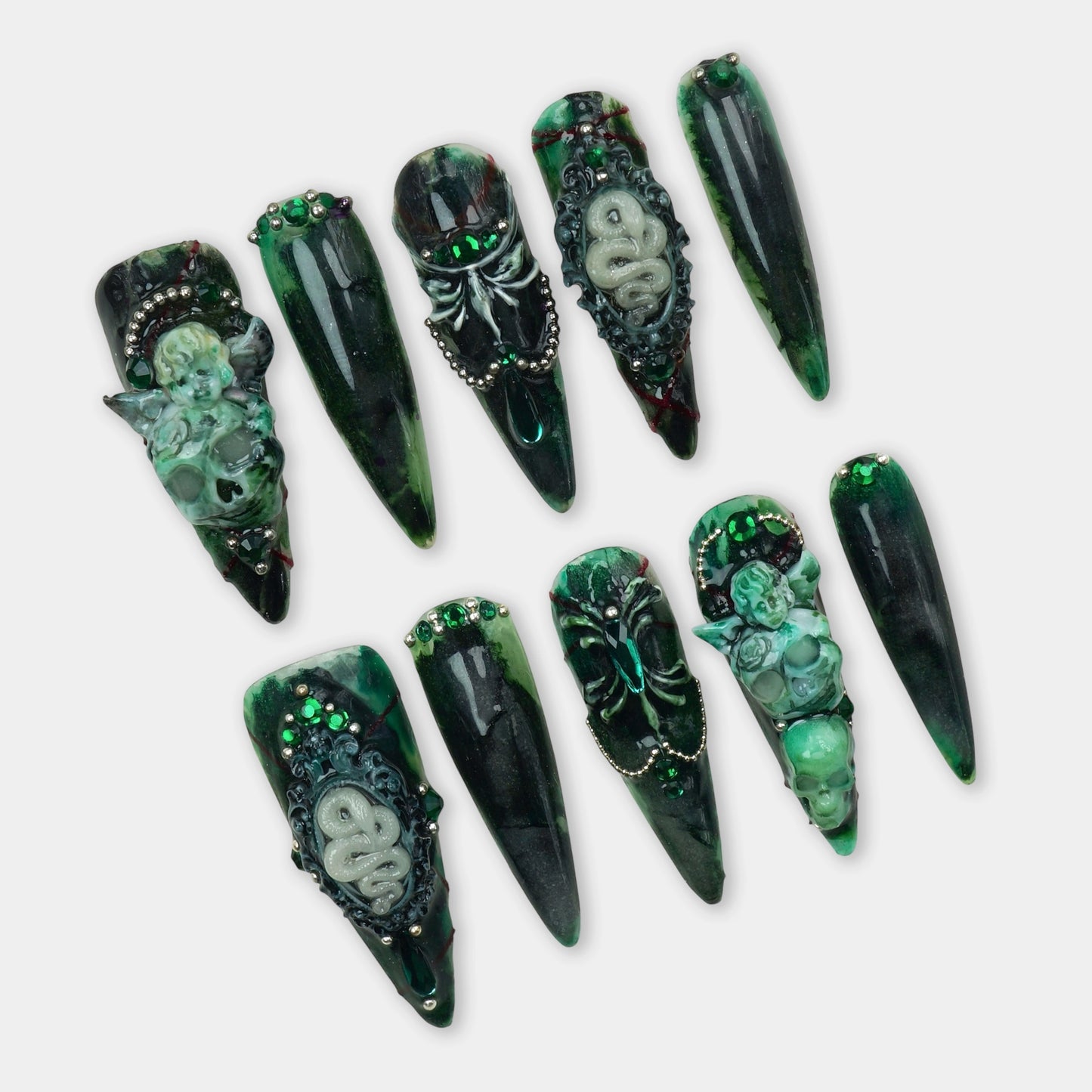 Jade Skull - Glow In Dark