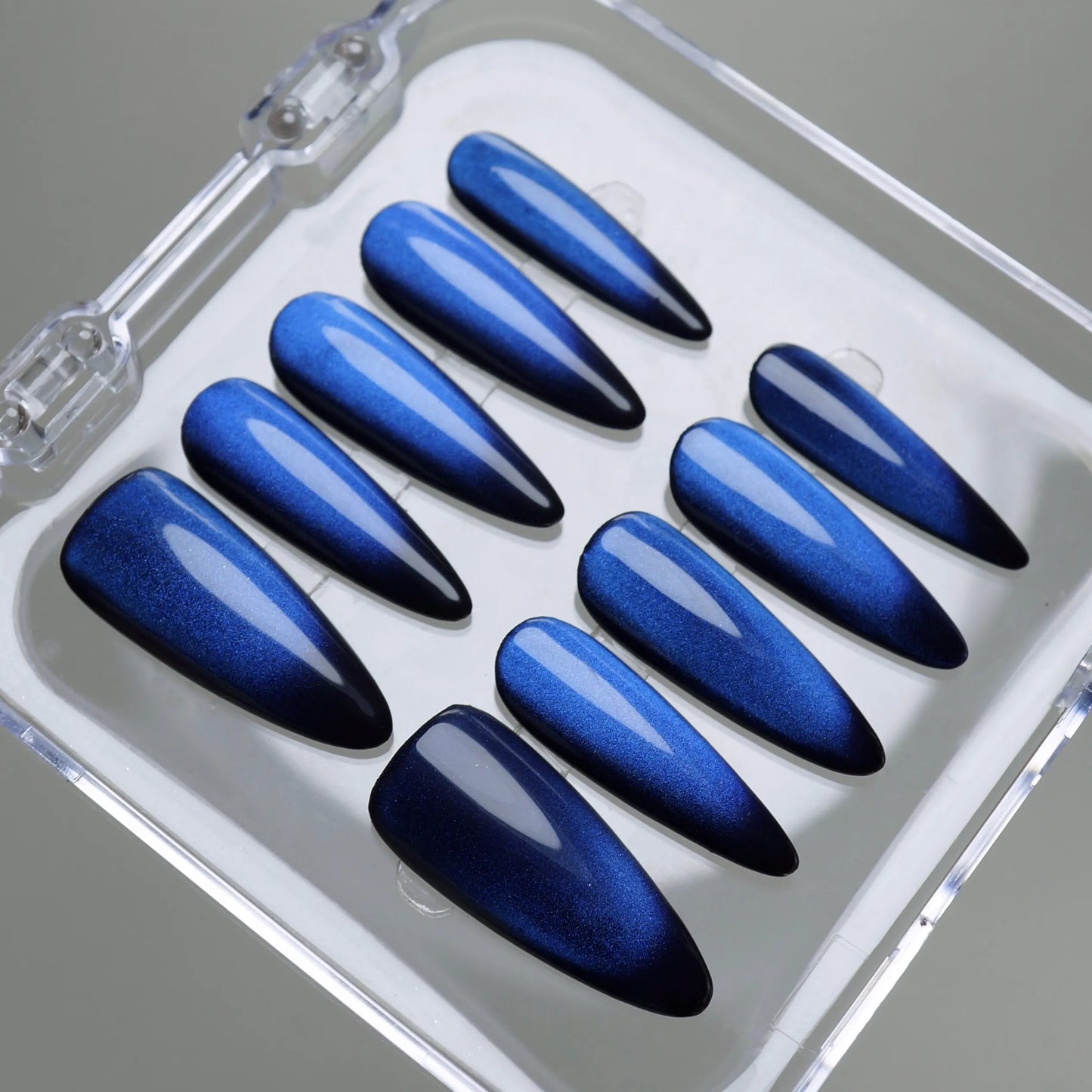 R79 | Sapphire