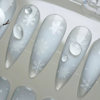 Snowed In nail art detail view – Donailsart