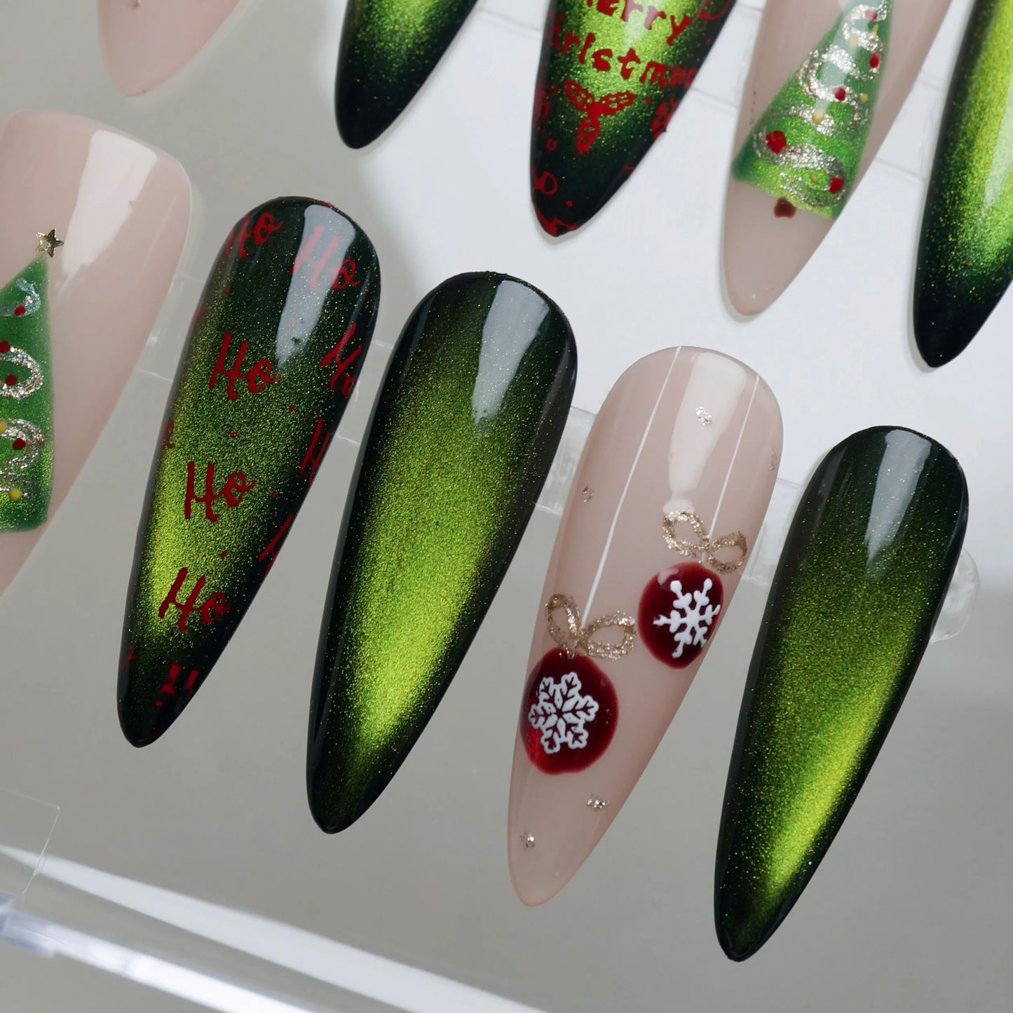 Evergreen Dream nail art detail view – Donailsart