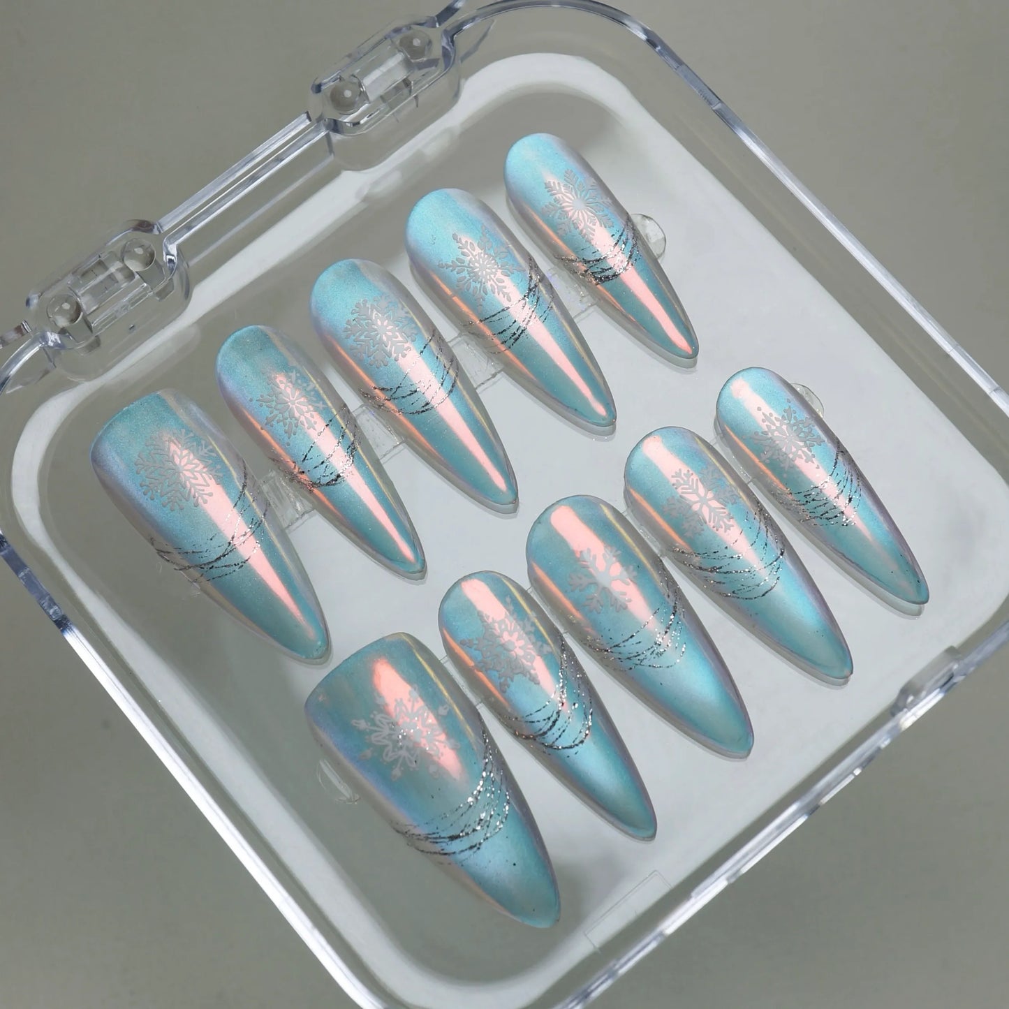 Frostlight press-on nails on hand – Donailsart
