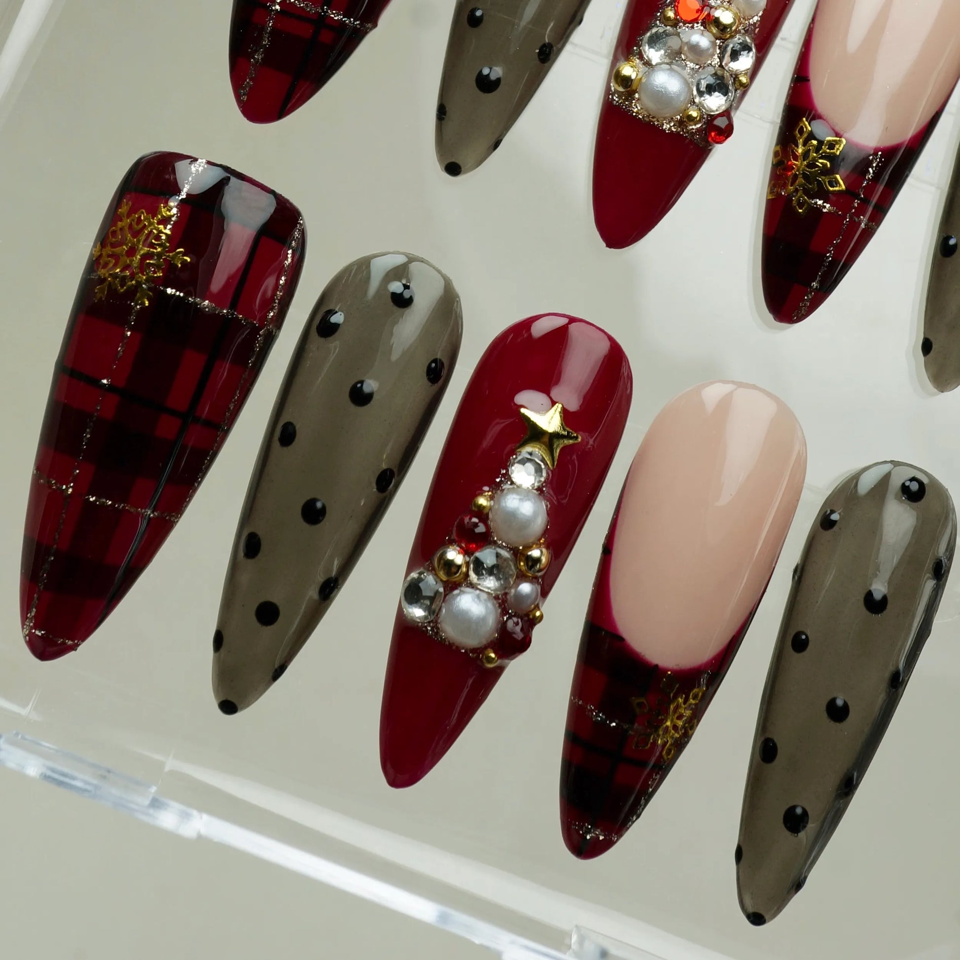 Royal Tartan Eve nail art close-up – Donailsart