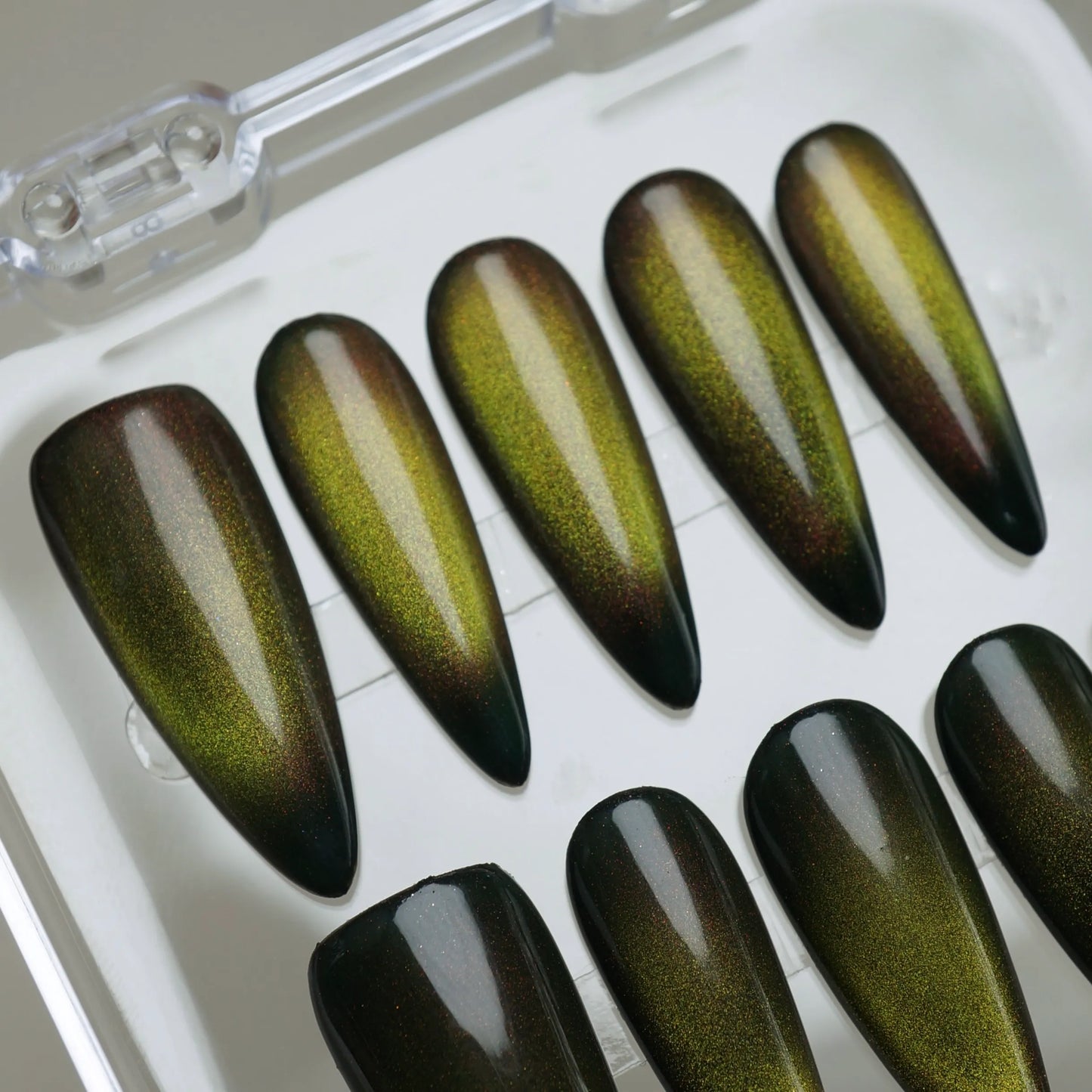 YU08 | Olive Green nail art detail view – Donailsart