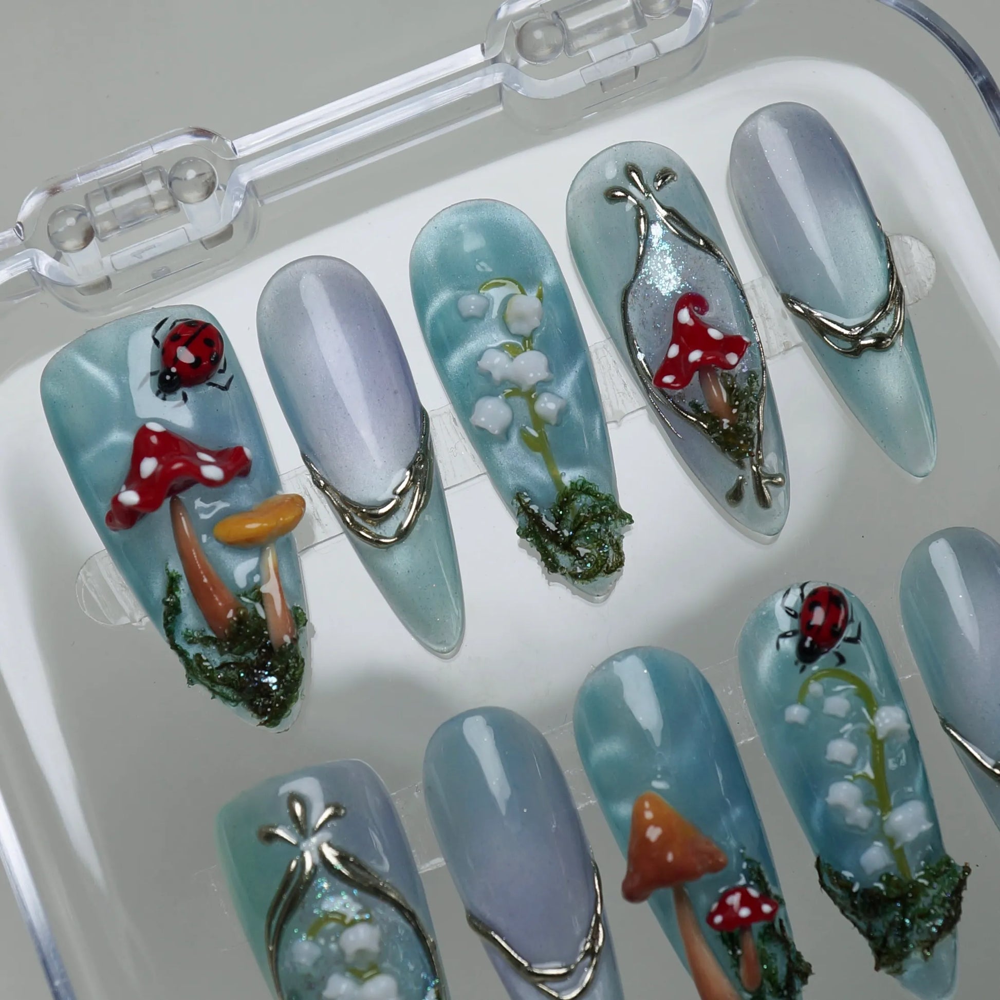 Lunaria Vale - Donailsart