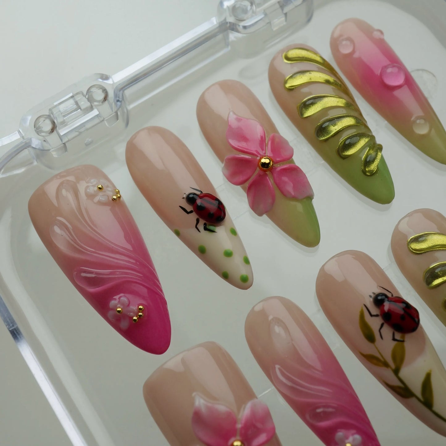 Flora Bubbles - Donailsart