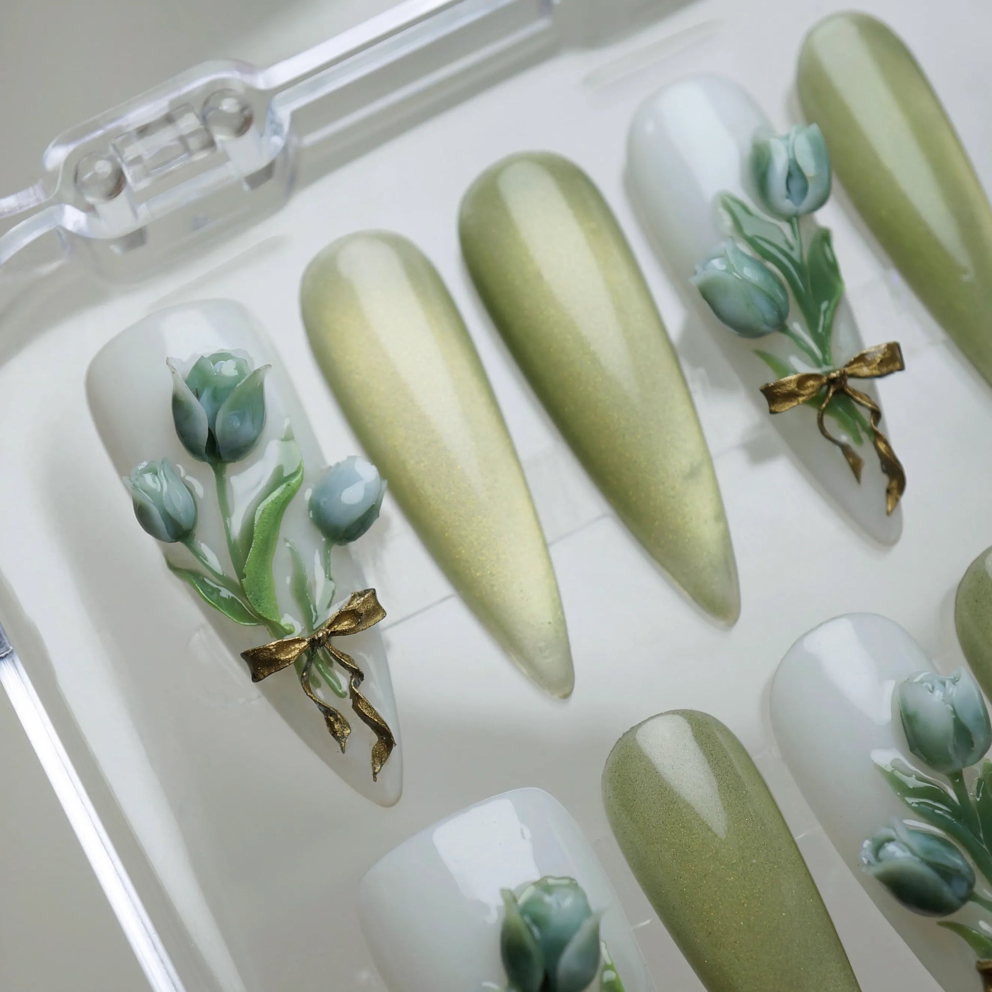 Celadon Bloom - Donailsart