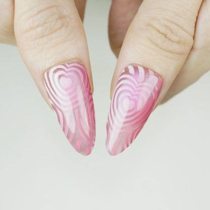 Pink Labyrinth nail art close-up – Donailsart