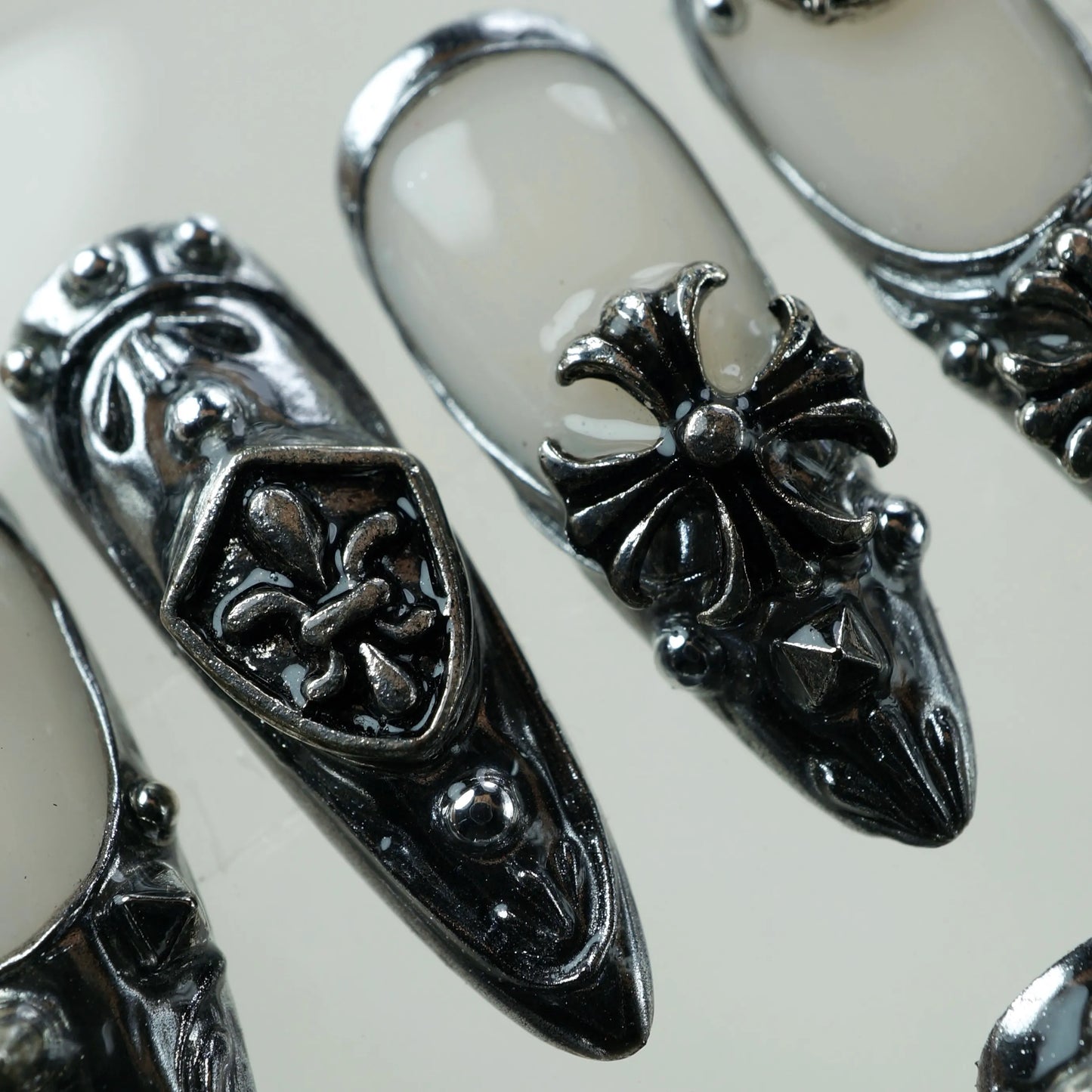 Chrome Heart