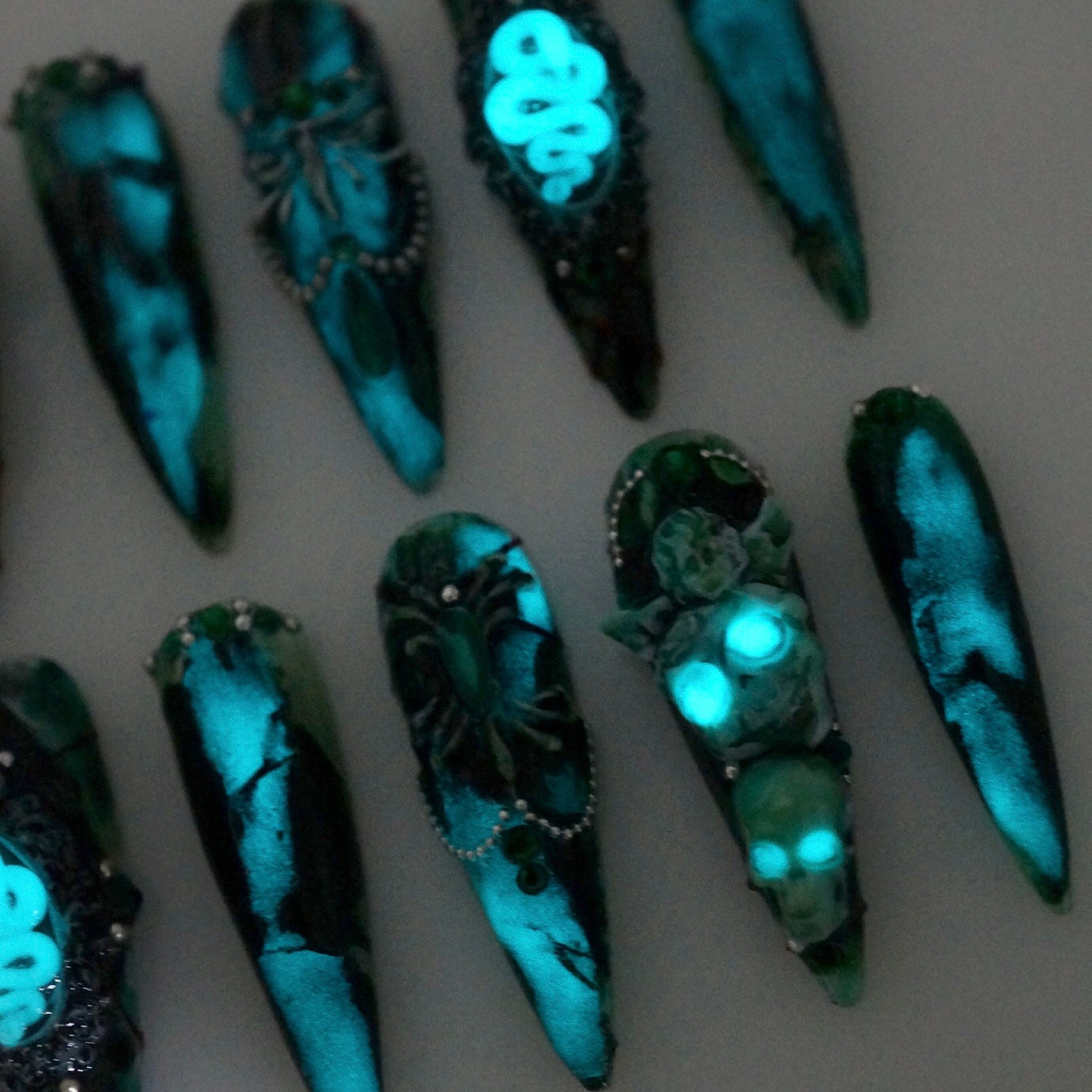 Jade Skull - Do.nails