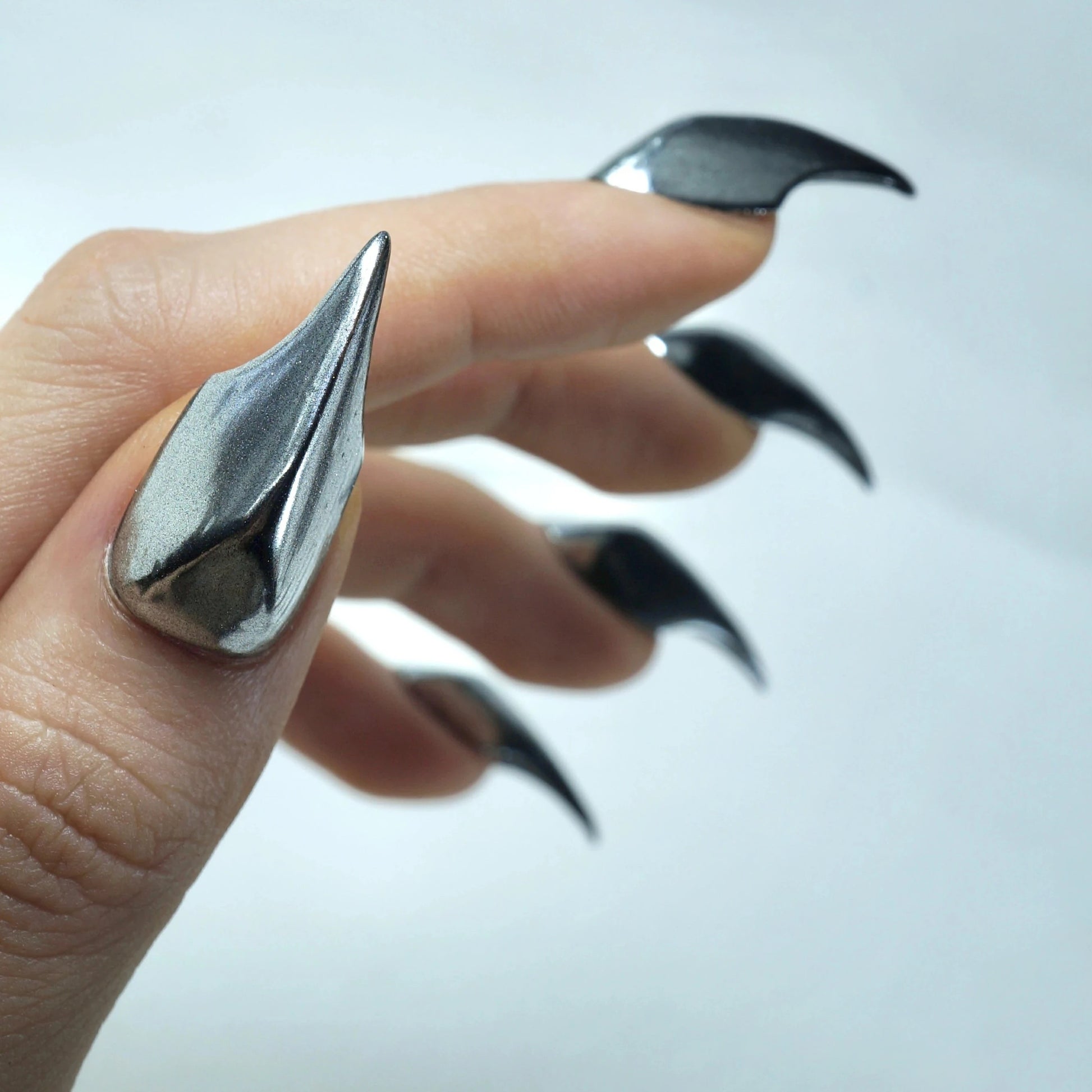 Silver Claws - Do.nails